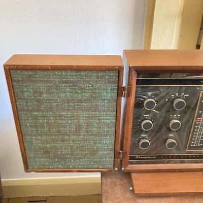 LOT 43: Vintage GE Stereophonic High Fidelity Stereo Model T-1000
