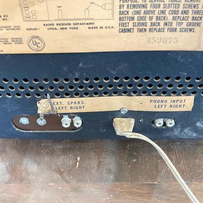 LOT 43: Vintage GE Stereophonic High Fidelity Stereo Model T-1000