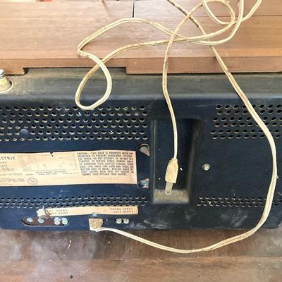 LOT 43: Vintage GE Stereophonic High Fidelity Stereo Model T-1000