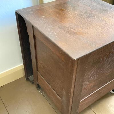LOT 44: Vintage/Antique Wooden Folding/Drop Leaf Arts & Crafts Table w/3-Drawers