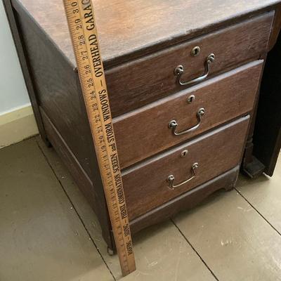 LOT 44: Vintage/Antique Wooden Folding/Drop Leaf Arts & Crafts Table w/3-Drawers