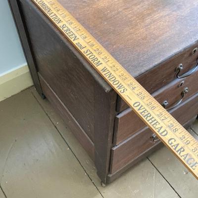 LOT 44: Vintage/Antique Wooden Folding/Drop Leaf Arts & Crafts Table w/3-Drawers