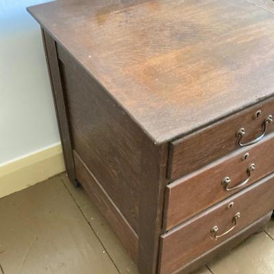 LOT 44: Vintage/Antique Wooden Folding/Drop Leaf Arts & Crafts Table w/3-Drawers