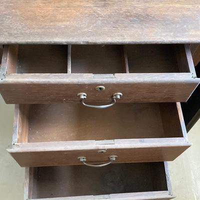 LOT 44: Vintage/Antique Wooden Folding/Drop Leaf Arts & Crafts Table w/3-Drawers