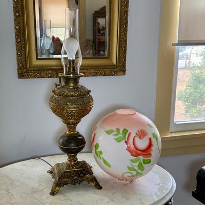 LOT 64: Vintage/Antique Victorian Parlor Hurricane Lamp