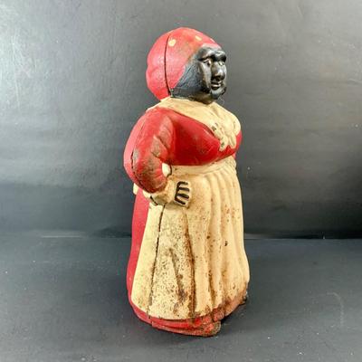 LOT 69: Vintage Black Americana Cast Iron Bank