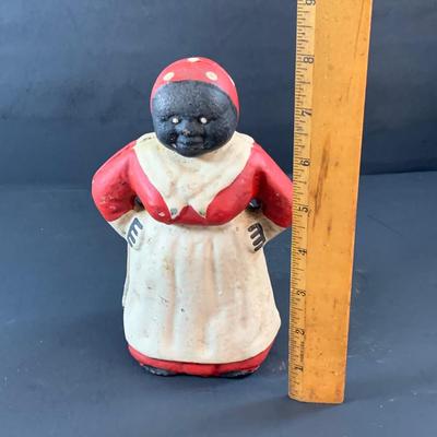 LOT 70: Vintage Black Americana Cast Iron Bank