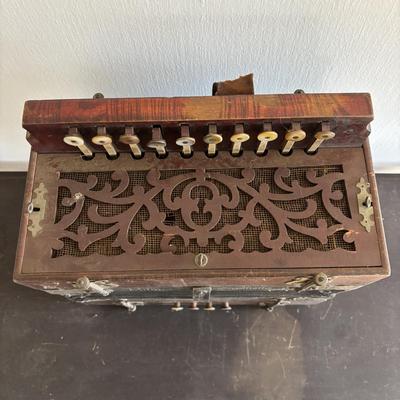 LOT 86: Antique Milano Organetto Made in Germany