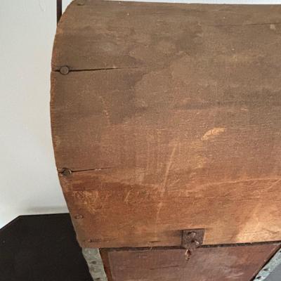 LOT 88: Antique Demijohn Bottle w/Wooden Shipping Crate