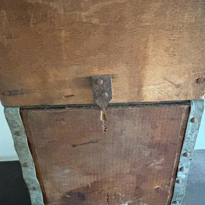 LOT 88: Antique Demijohn Bottle w/Wooden Shipping Crate