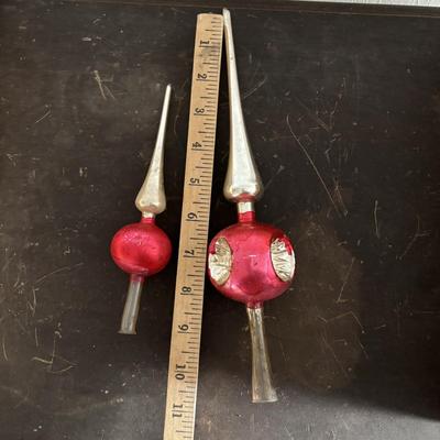 LOT 89: Vintage Christmas Ornaments & Finial Tree Toppers