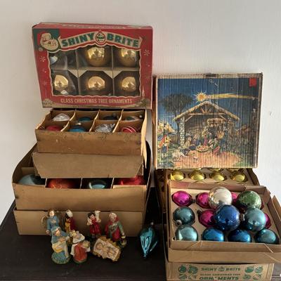 LOT 91: Made in Italy Nativity Set w/Extras & Original Box along w/Vintage Christmas Ornaments