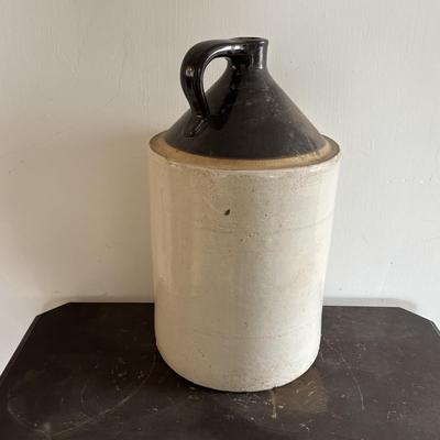 LOT 100: Vintage Stoneware /Pottery Jugs