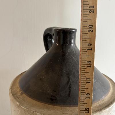 LOT 100: Vintage Stoneware /Pottery Jugs