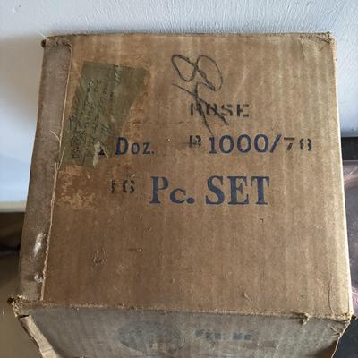 LOT 108: Vintage Pink Depression 16pc Set w/Original Box