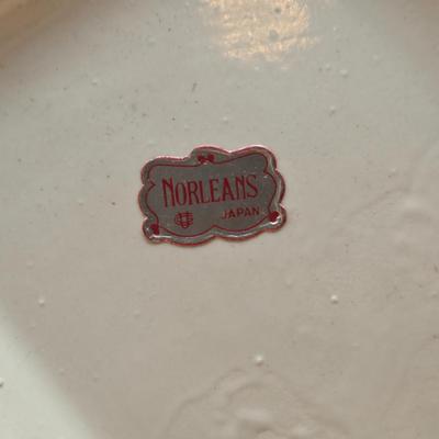 LOT 163: Norleans Japan Elderly Couple Reading Books in Rocking Chairs Bookends, & Instrument Playing Figures