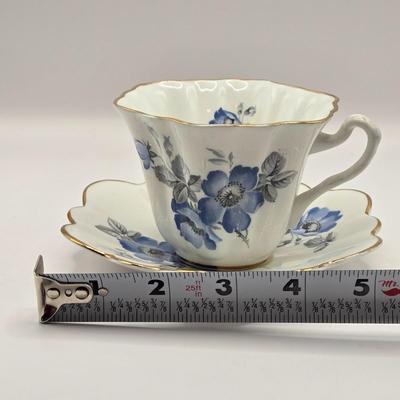 LOT 179: Vintage Arthur Wood Numbered Tea Pot & Variety of Cups and Saucers