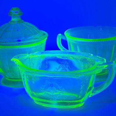 LOT 185: Vintage Uranium Glass Creamers, Sugar Bowl
