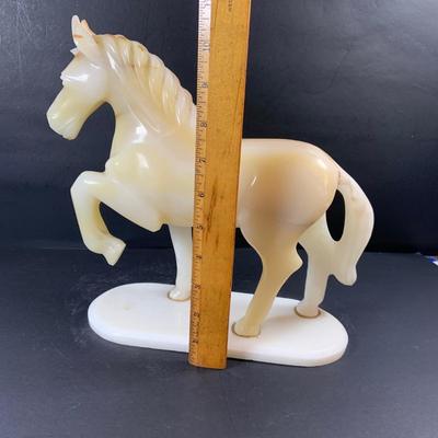 LOT 190: Vintage Marble/Polished Stone Prancing Horse Figure
