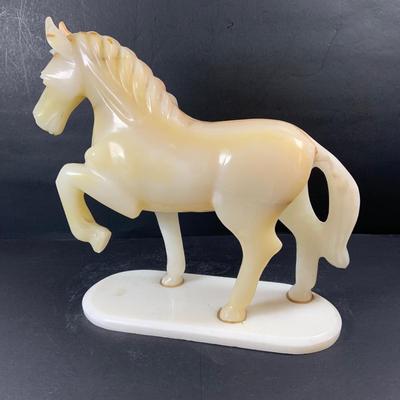 LOT 190: Vintage Marble/Polished Stone Prancing Horse Figure