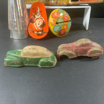 LOT 197: Vintage Toys Including Noise Makers Pin-Bo Sport-o-Rama Real Action Baseball Games, Toy Cars, J Chein Tin Wind-Up Alligator Toy...
