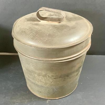 LOT 198: Primitive Kitchen Collection Including a Cast Iron Flat Griddle, Figidare Metal Icecube Tray, Tin Pudding Mold and Much More