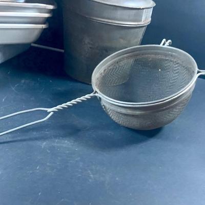 LOT 198: Primitive Kitchen Collection Including a Cast Iron Flat Griddle, Figidare Metal Icecube Tray, Tin Pudding Mold and Much More