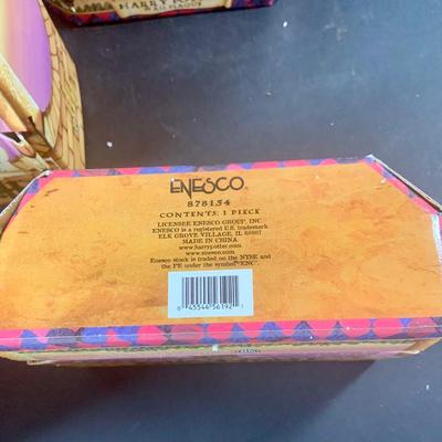 LOT 202: Collection of Enesco Harry Potter Plaques and Figurine In Original Boxes