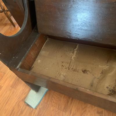 LOT 205: Early 19th Century Hutch Table with Seatbox