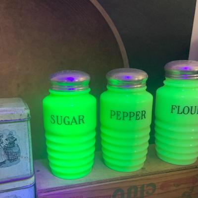 LOT 206: Vintage Jadeite Salt, Pepper, Sugar and Flour Shakers, Spice Tins, Large Wood Bread Bowl and Rolling PIn