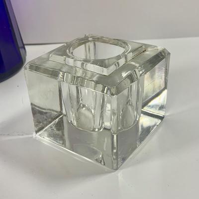 LOT 210: Beautiful Blue Art Glass Collection Including a Large Cobalt Blue Bottle Vase, Golf Ball Cobalt Blue Globe Vase, Glass Mushroom,...