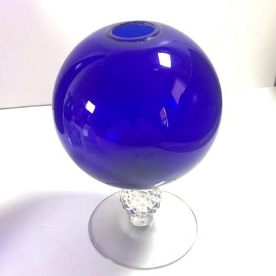 LOT 210: Beautiful Blue Art Glass Collection Including a Large Cobalt Blue Bottle Vase, Golf Ball Cobalt Blue Globe Vase, Glass Mushroom,...