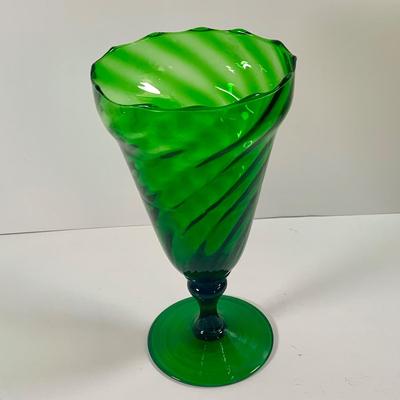 LOT 211: Beautiful Collection of Art Glass Including Large White Sniftner Goblet Made in Italy, Green Vase and Ruffled Top Amber Vase