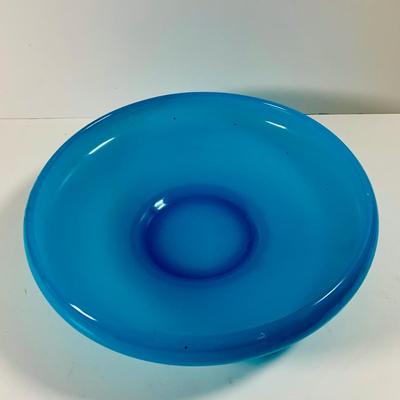 LOT 216: Beautiful Art Deco Blue Art Glass Cupped Bowl with Flower Frog