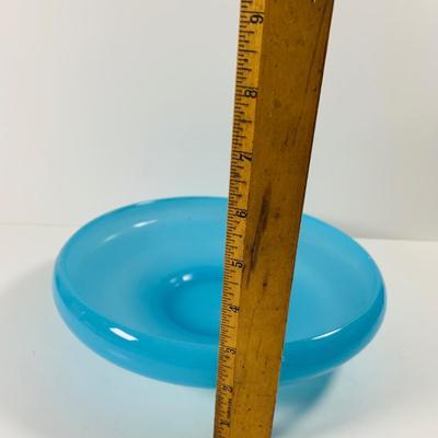 LOT 216: Beautiful Art Deco Blue Art Glass Cupped Bowl with Flower Frog