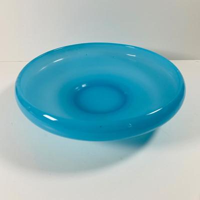 LOT 216: Beautiful Art Deco Blue Art Glass Cupped Bowl with Flower Frog