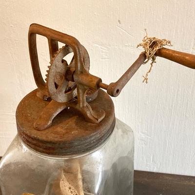 LOT 250: Antique / Vintage Farm Master Butter Churn