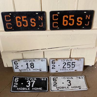 LOT 251: Vintage License Plate Collection