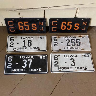 LOT 251: Vintage License Plate Collection