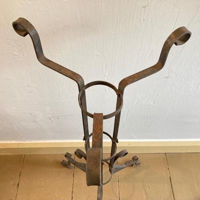 LOT 252: Vintage Plant Stand with Ornate Planter / Bowl