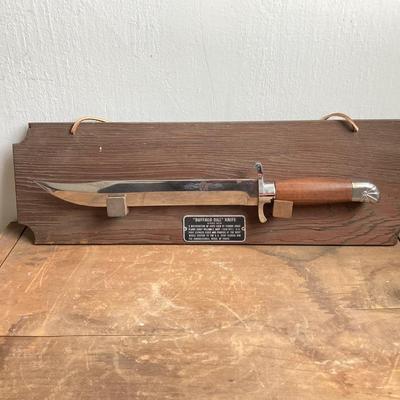 LOT 253: "Buffalo Bill" Knife - William F. Cody Reproduction Knife by Carvel Hall and Wall Display