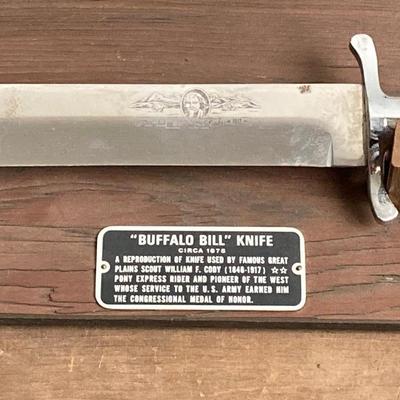 LOT 253: "Buffalo Bill" Knife - William F. Cody Reproduction Knife by Carvel Hall and Wall Display