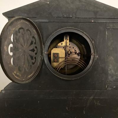 LOT 254: Vintage Le Boutillier & Co Paris Stone Mantel Clock