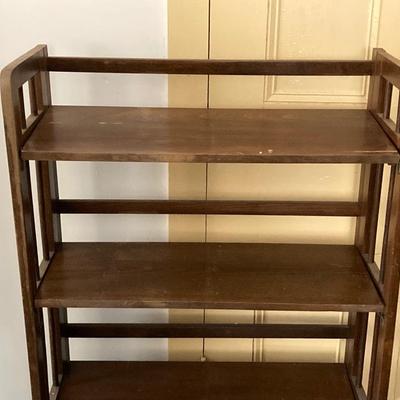 LOT 255: Vintage Wooden Folding Bookcase / Shelf Unit