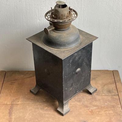 LOT 256: Antique / Vintage Lanterns - Adlake Reliable B & O.R.R. and More