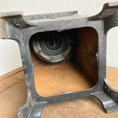 LOT 256: Antique / Vintage Lanterns - Adlake Reliable B & O.R.R. and More