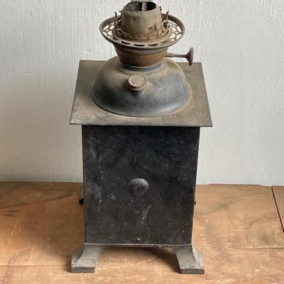 LOT 256: Antique / Vintage Lanterns - Adlake Reliable B & O.R.R. and More