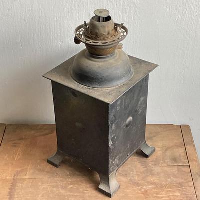 LOT 256: Antique / Vintage Lanterns - Adlake Reliable B & O.R.R. and More