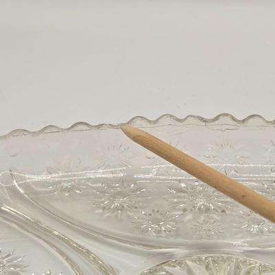 LOT 271: Vintage N.J. Historic Locations Plates, 6 Inch Square Crystal Plates, Bi-Centenary of The United States Cups, & Silver...