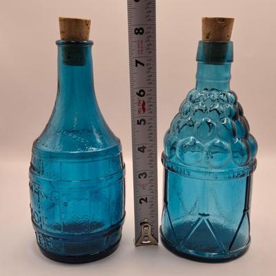 LOT 273: Wheaton Glass Bottles & Miniature Wheaton Bottles, Holstein/Friesian Association of America Bottle, Pharmaceutical Bottle,...
